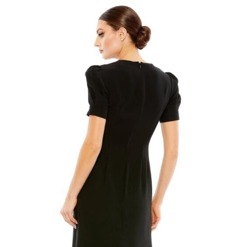 Elegant Black Evening Dress - Picture 3 of 6